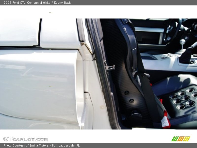 Centennial White / Ebony Black 2005 Ford GT