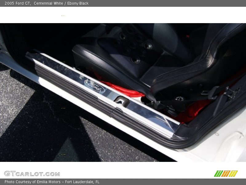 Centennial White / Ebony Black 2005 Ford GT
