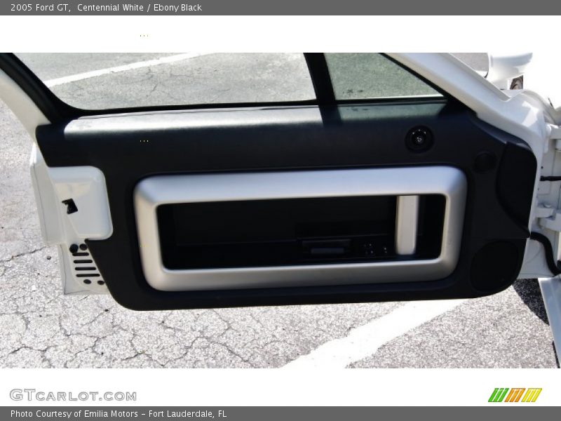 Centennial White / Ebony Black 2005 Ford GT