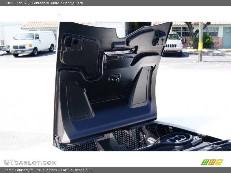 Centennial White / Ebony Black 2005 Ford GT