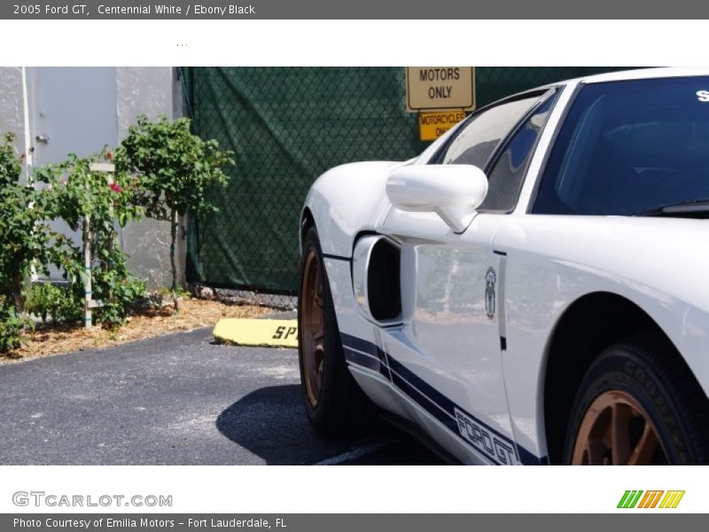 Centennial White / Ebony Black 2005 Ford GT