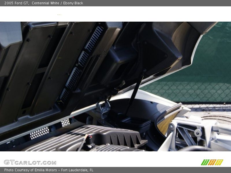 Centennial White / Ebony Black 2005 Ford GT