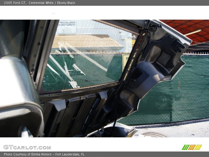 Centennial White / Ebony Black 2005 Ford GT
