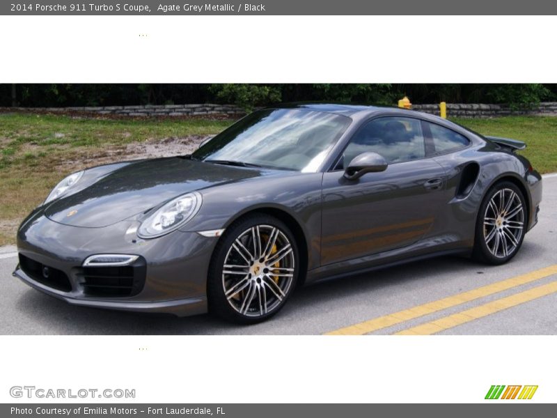 Front 3/4 View of 2014 911 Turbo S Coupe