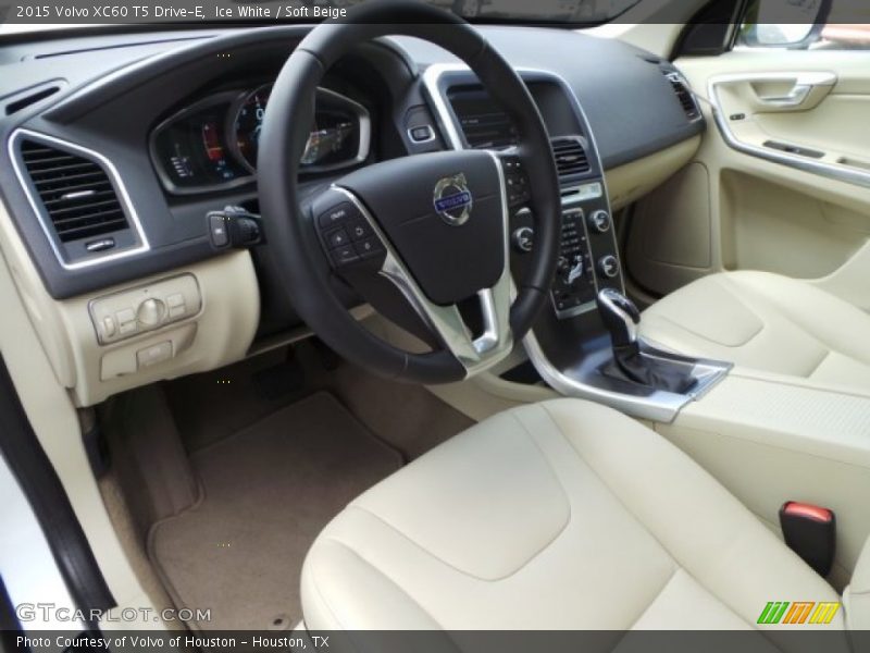 Ice White / Soft Beige 2015 Volvo XC60 T5 Drive-E