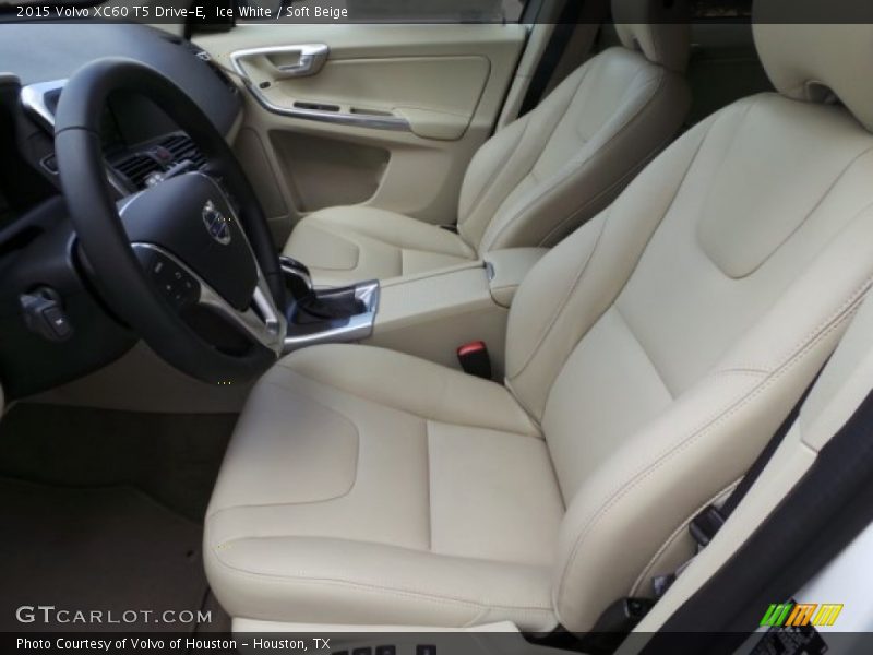 Ice White / Soft Beige 2015 Volvo XC60 T5 Drive-E
