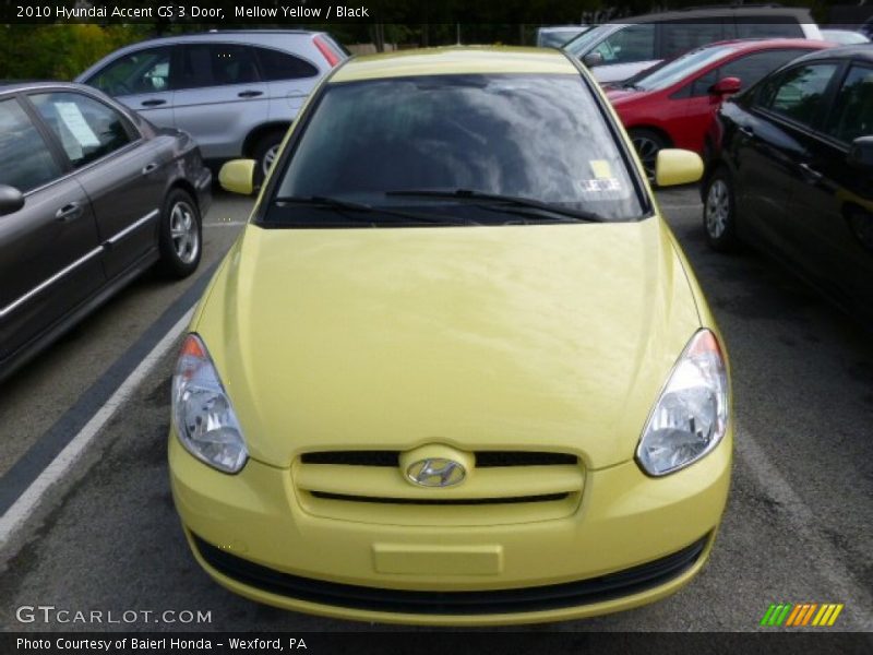 Mellow Yellow / Black 2010 Hyundai Accent GS 3 Door