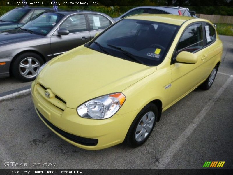 Mellow Yellow / Black 2010 Hyundai Accent GS 3 Door