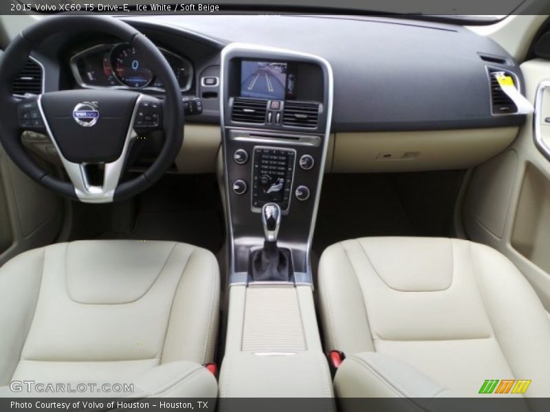 Ice White / Soft Beige 2015 Volvo XC60 T5 Drive-E