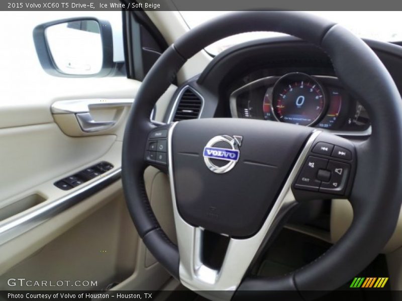 Ice White / Soft Beige 2015 Volvo XC60 T5 Drive-E