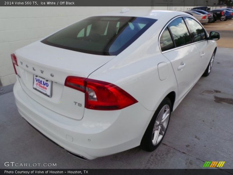Ice White / Off Black 2014 Volvo S60 T5