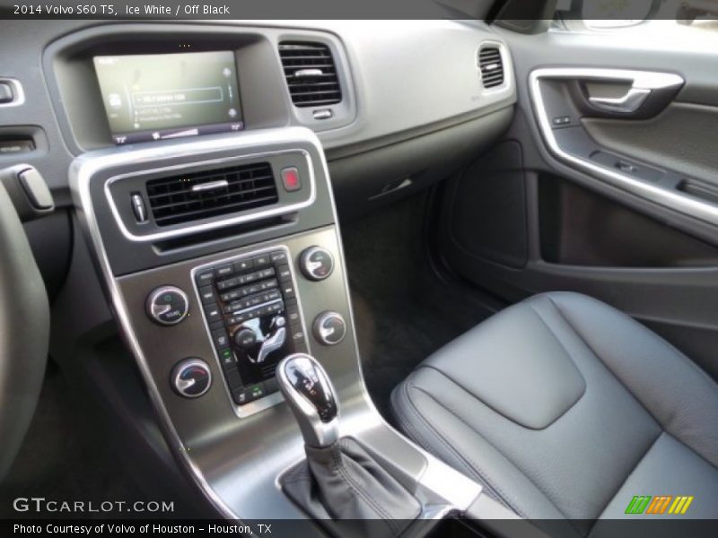 Ice White / Off Black 2014 Volvo S60 T5