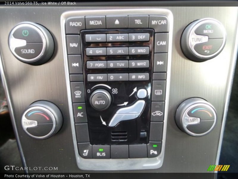 Ice White / Off Black 2014 Volvo S60 T5