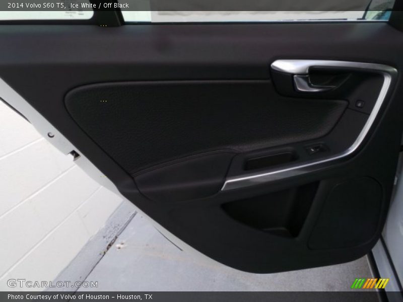 Ice White / Off Black 2014 Volvo S60 T5