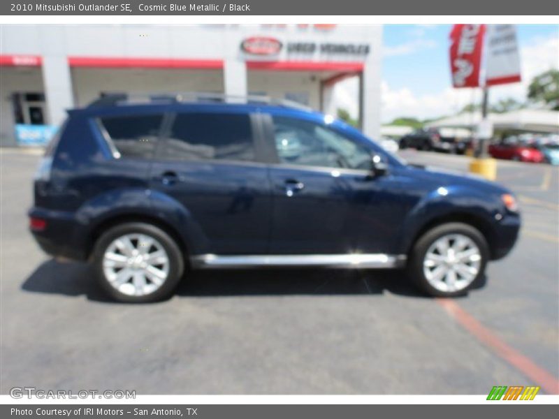 Cosmic Blue Metallic / Black 2010 Mitsubishi Outlander SE