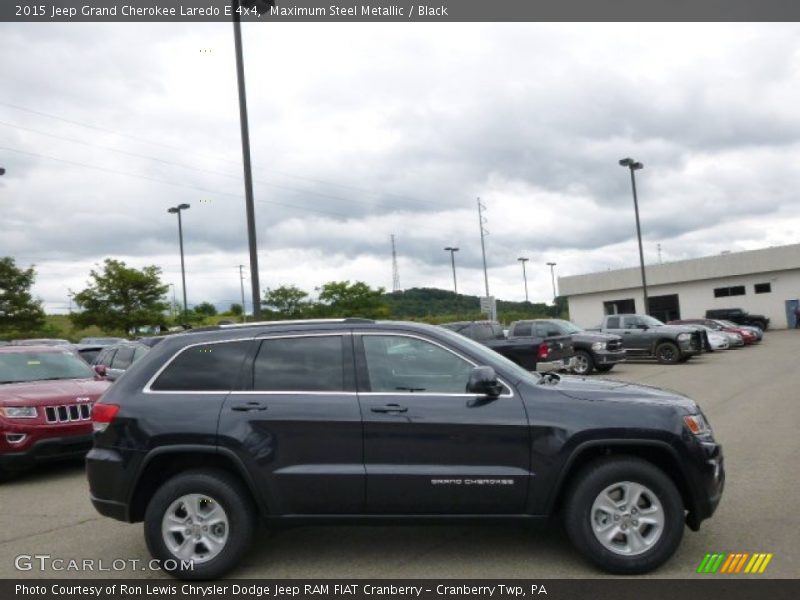 Maximum Steel Metallic / Black 2015 Jeep Grand Cherokee Laredo E 4x4