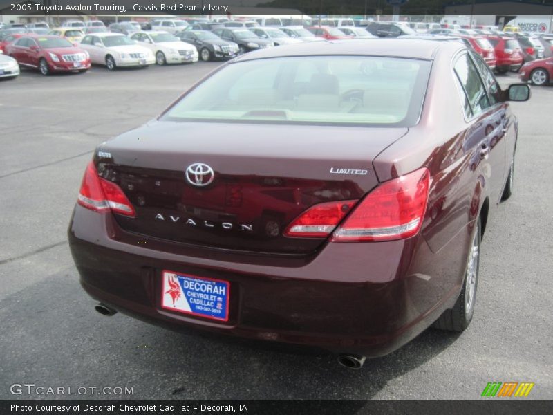 Cassis Red Pearl / Ivory 2005 Toyota Avalon Touring