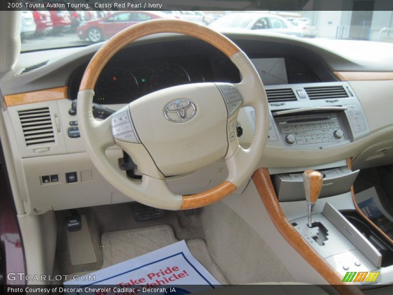 Cassis Red Pearl / Ivory 2005 Toyota Avalon Touring