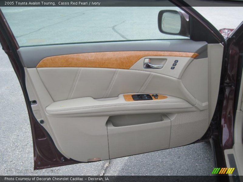 Cassis Red Pearl / Ivory 2005 Toyota Avalon Touring