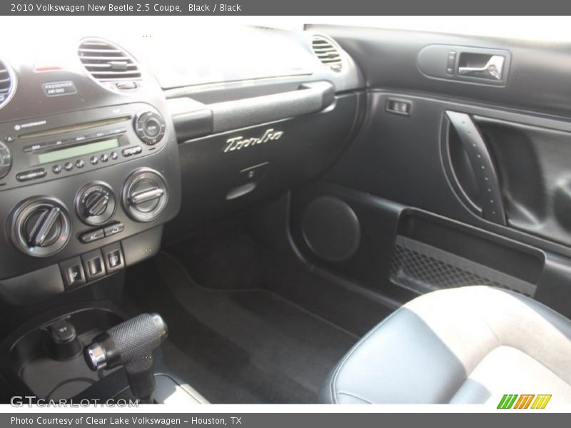 Black / Black 2010 Volkswagen New Beetle 2.5 Coupe