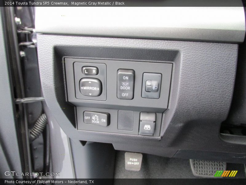 Magnetic Gray Metallic / Black 2014 Toyota Tundra SR5 Crewmax