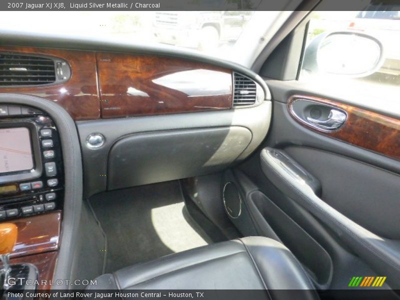 Liquid Silver Metallic / Charcoal 2007 Jaguar XJ XJ8