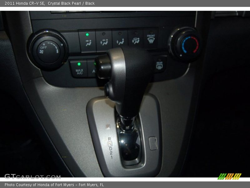 Crystal Black Pearl / Black 2011 Honda CR-V SE