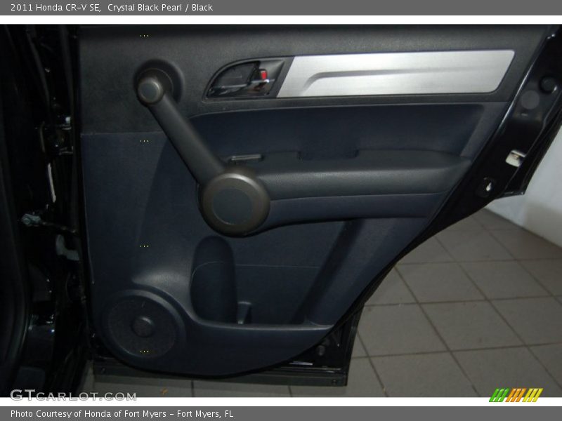 Crystal Black Pearl / Black 2011 Honda CR-V SE