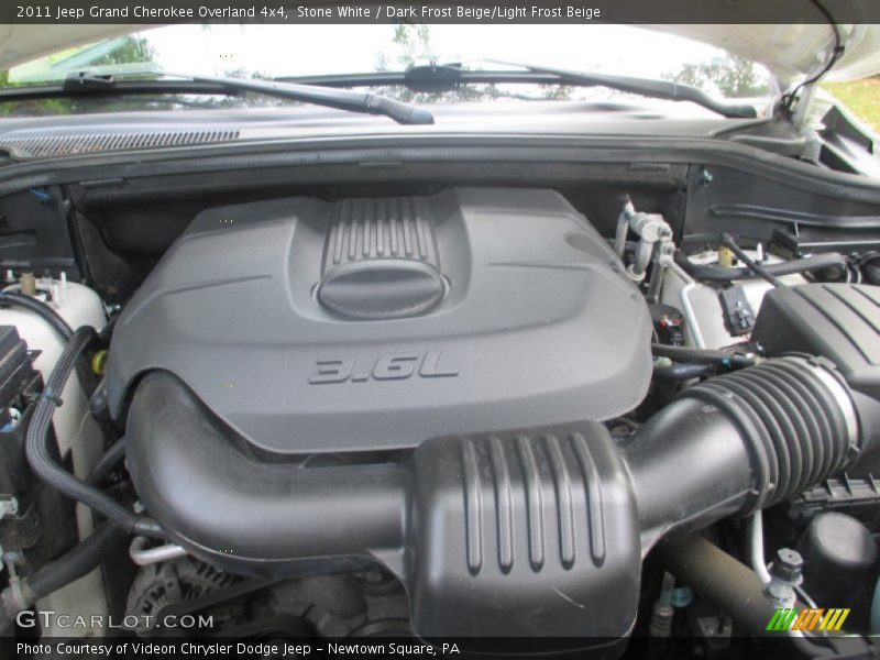 Stone White / Dark Frost Beige/Light Frost Beige 2011 Jeep Grand Cherokee Overland 4x4