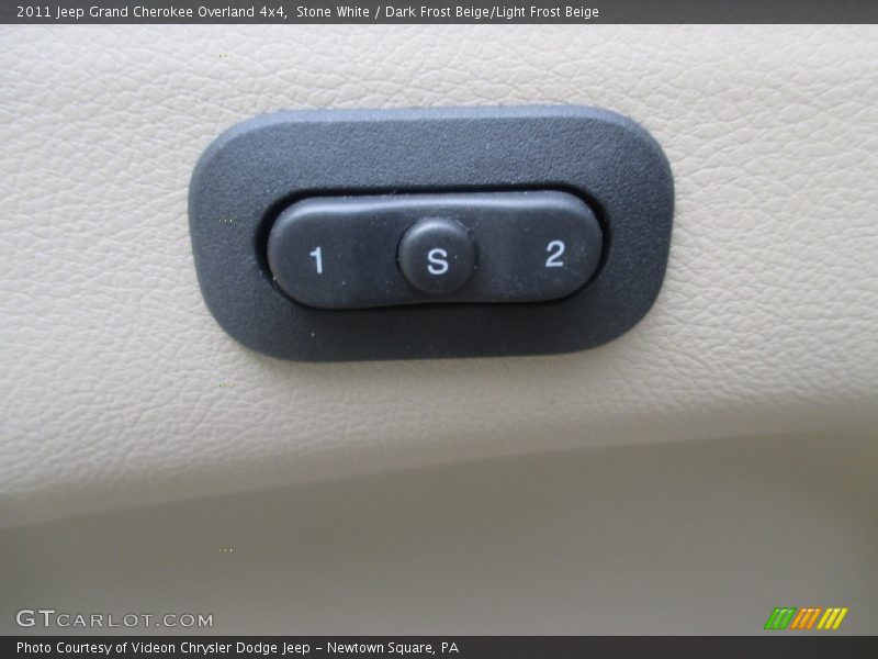 Stone White / Dark Frost Beige/Light Frost Beige 2011 Jeep Grand Cherokee Overland 4x4