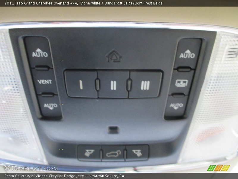 Stone White / Dark Frost Beige/Light Frost Beige 2011 Jeep Grand Cherokee Overland 4x4