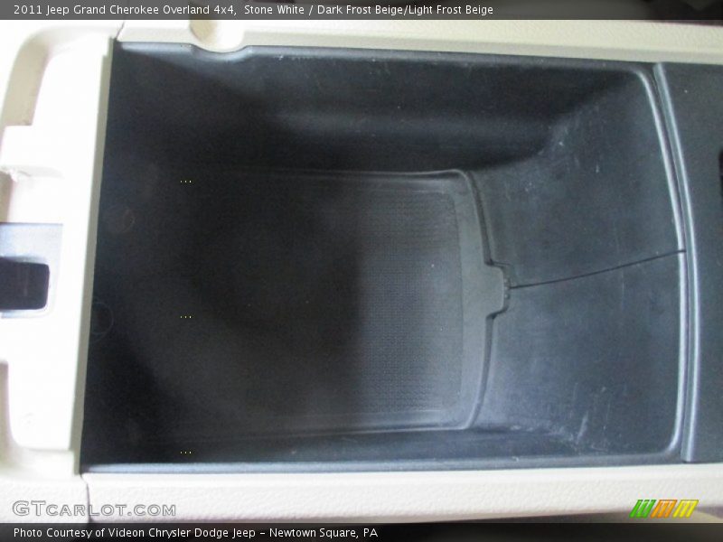 Stone White / Dark Frost Beige/Light Frost Beige 2011 Jeep Grand Cherokee Overland 4x4
