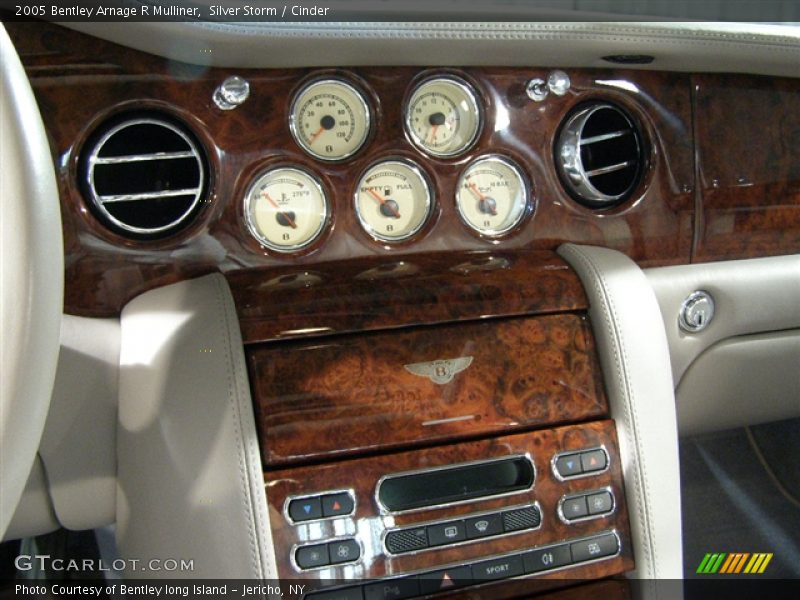 2005 Bentley Arnage R Mulliner, Silver Storm / Cinder/Burr Walnut, Front Console - 2005 Bentley Arnage R Mulliner