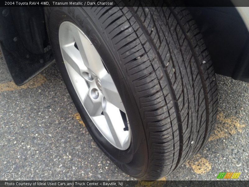 Titanium Metallic / Dark Charcoal 2004 Toyota RAV4 4WD