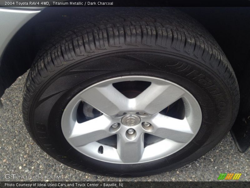 Titanium Metallic / Dark Charcoal 2004 Toyota RAV4 4WD