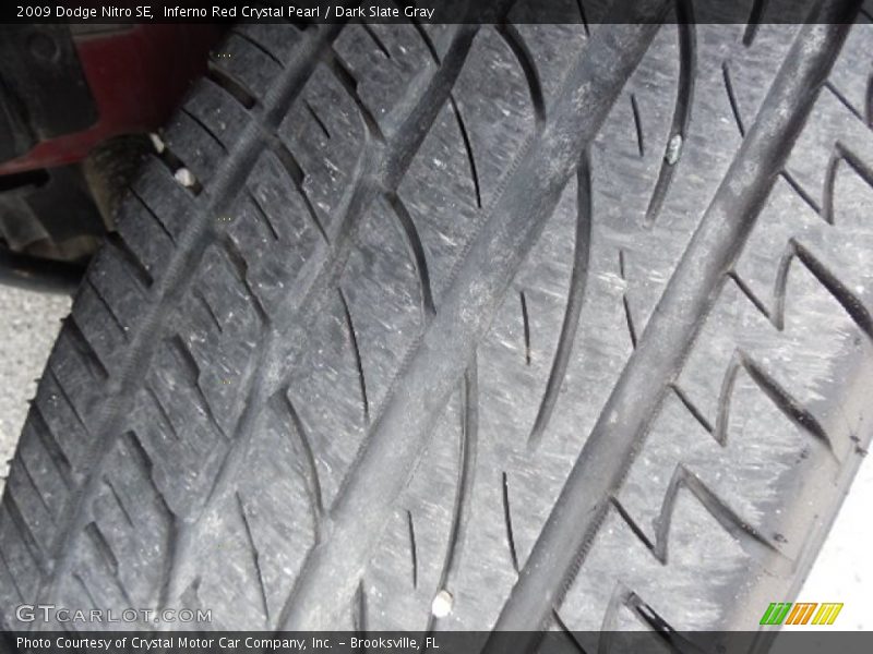 Inferno Red Crystal Pearl / Dark Slate Gray 2009 Dodge Nitro SE
