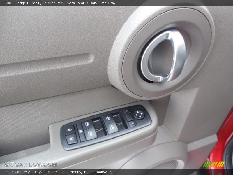 Inferno Red Crystal Pearl / Dark Slate Gray 2009 Dodge Nitro SE