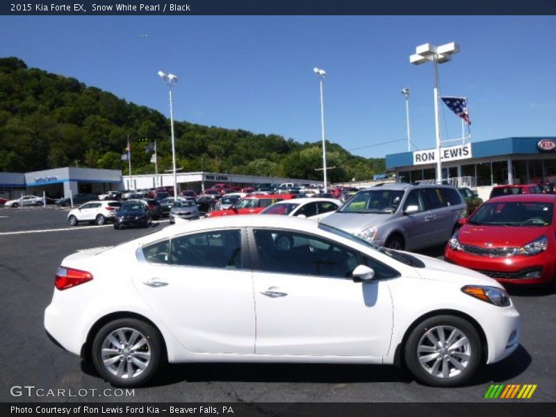 Snow White Pearl / Black 2015 Kia Forte EX