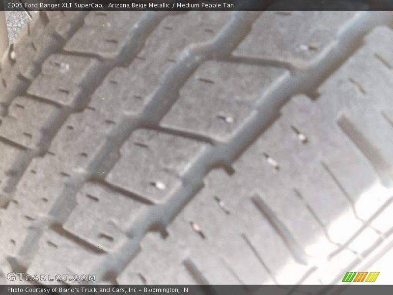 Arizona Beige Metallic / Medium Pebble Tan 2005 Ford Ranger XLT SuperCab