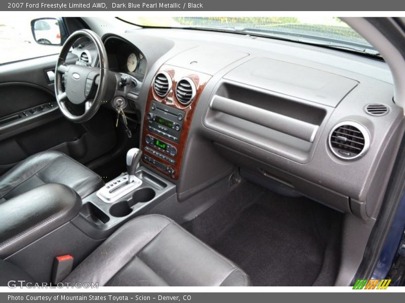 Dark Blue Pearl Metallic / Black 2007 Ford Freestyle Limited AWD