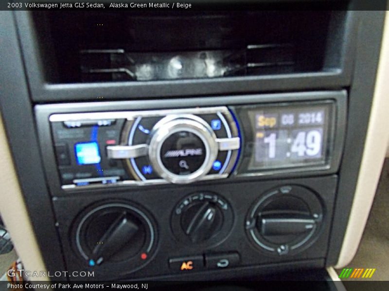 Alaska Green Metallic / Beige 2003 Volkswagen Jetta GLS Sedan