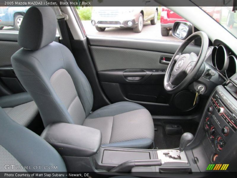Black Mica / Black 2005 Mazda MAZDA3 i Sedan