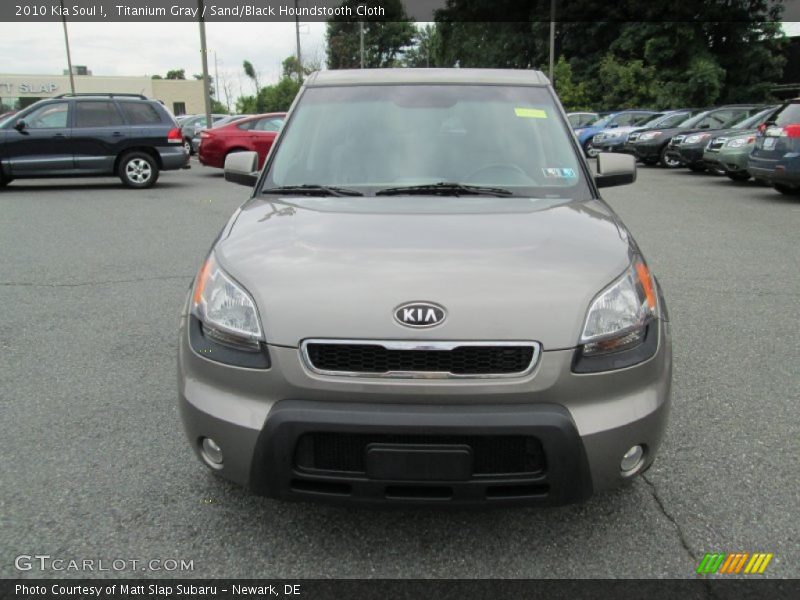 Titanium Gray / Sand/Black Houndstooth Cloth 2010 Kia Soul !