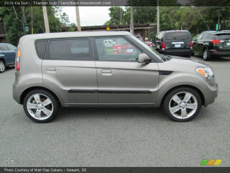 Titanium Gray / Sand/Black Houndstooth Cloth 2010 Kia Soul !