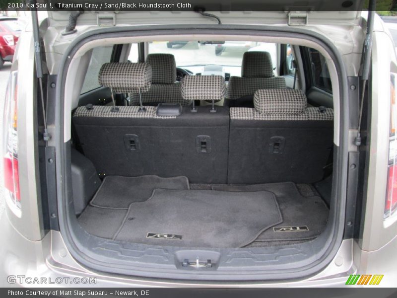 Titanium Gray / Sand/Black Houndstooth Cloth 2010 Kia Soul !