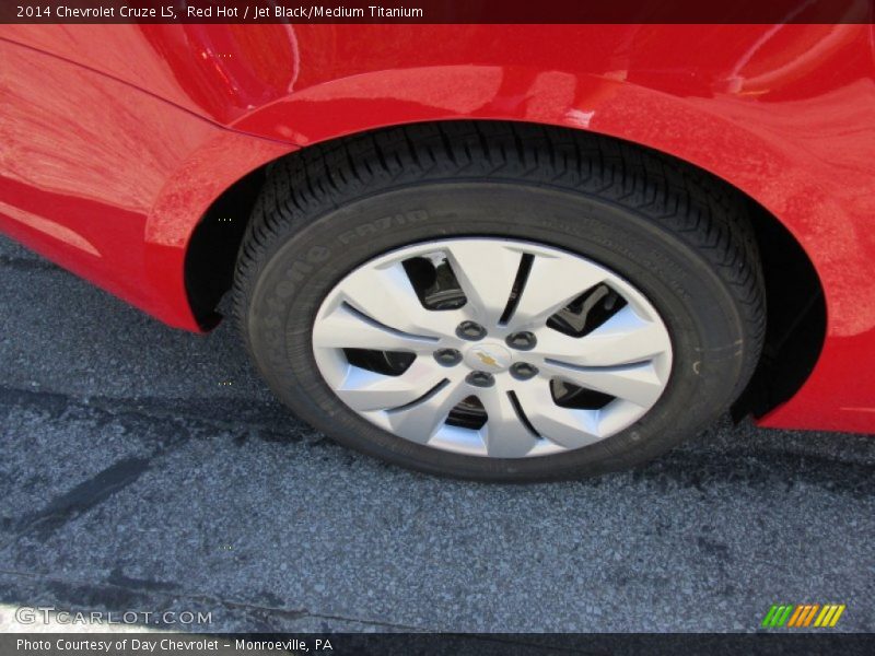 Red Hot / Jet Black/Medium Titanium 2014 Chevrolet Cruze LS