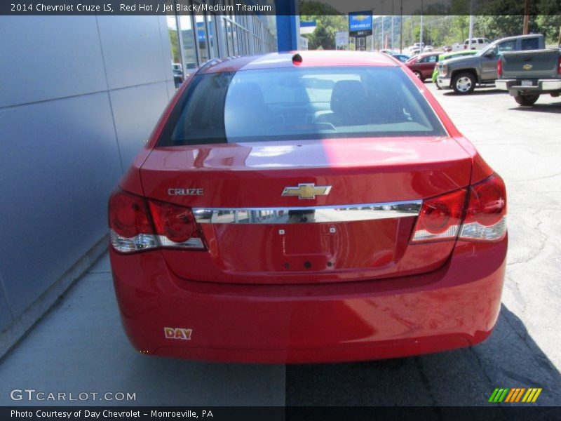 Red Hot / Jet Black/Medium Titanium 2014 Chevrolet Cruze LS