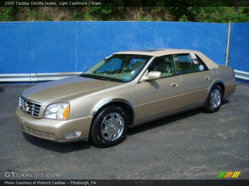 Light Cashmere / Shale 2005 Cadillac DeVille Sedan