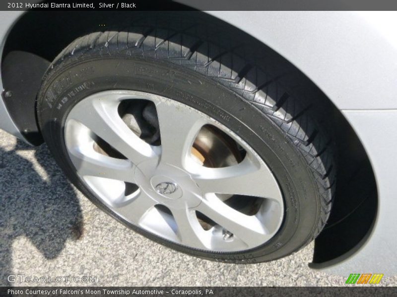 Silver / Black 2012 Hyundai Elantra Limited