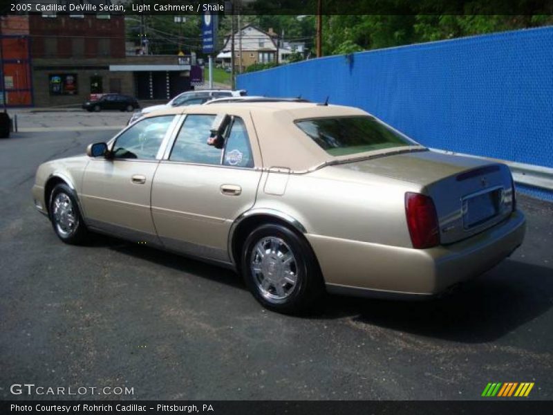 Light Cashmere / Shale 2005 Cadillac DeVille Sedan